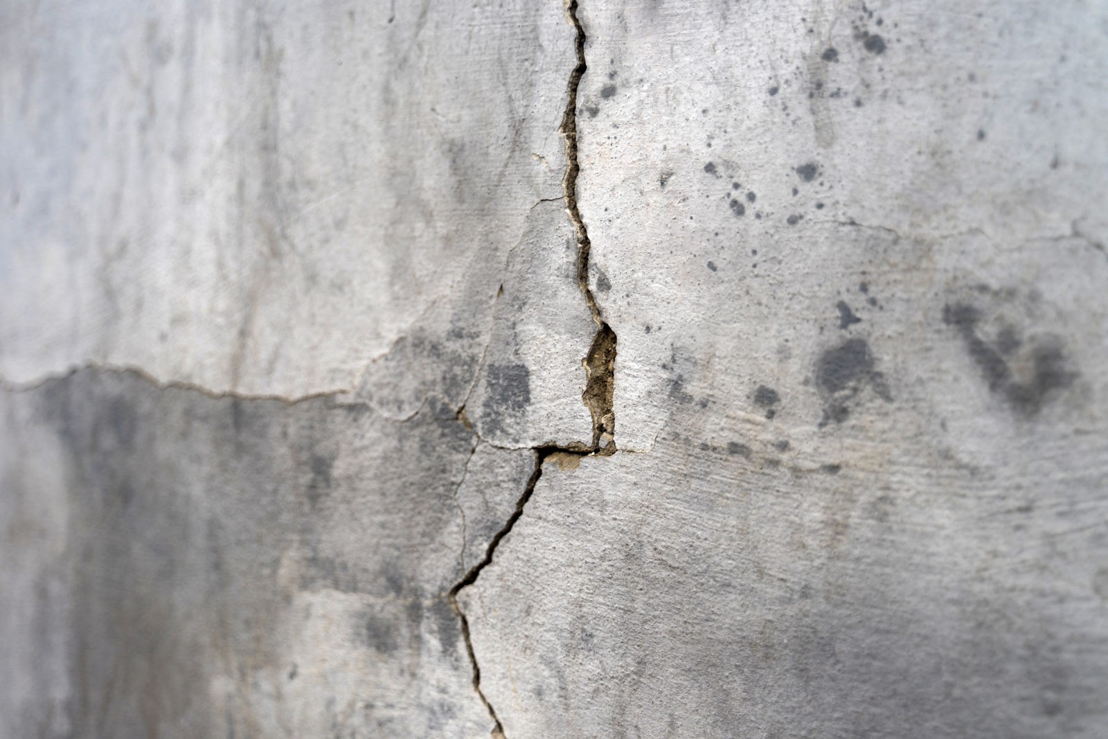 foundation cracks kansas city
